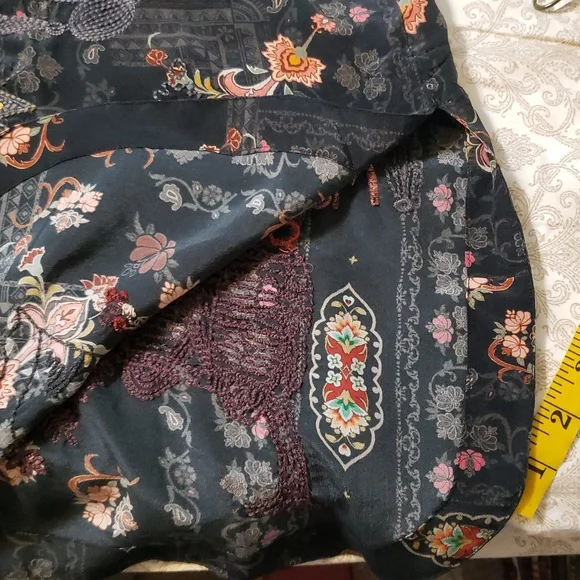 Johnny Was BIYA silk Blouse - Picture 14 of 14